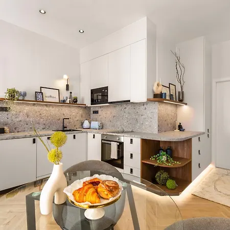 Andrassy 7 Premium Budapest